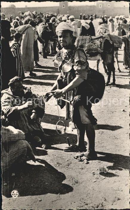 Scenes et Types Nr. 7 Afrique du Nord Les Souks Porteur d_E