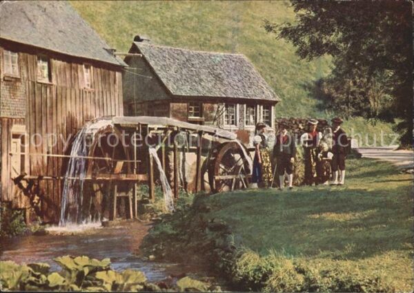 Wassermuehle Schwarzwald Trachten