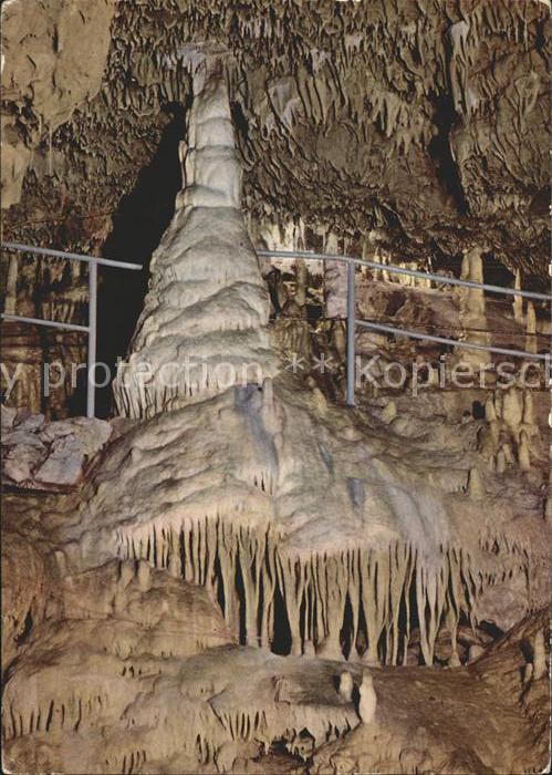 Hoehlen Caves Grottes Teufelshöhle Fränkische Schweiz Riesens
