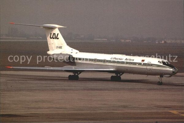 Flugzeuge Zivil Lithuanian Airlines Tupolev 134A-3 LY-A
