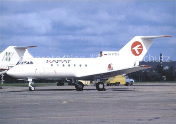 Flugzeuge Zivil Karat Yak-40 RA-87253 c/n 9321026