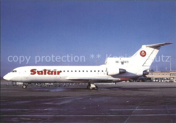 Flugzeuge Zivil Satair Yakovlev 42D RA-42411 c/n 452042