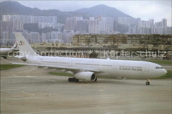 Flugzeuge Zivil Cathay Pacific 50e anniversaire A-330-3