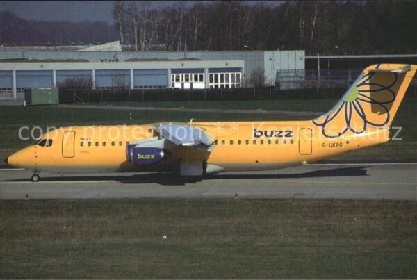 Flugzeuge Zivil Buzz BAe 146-300 G-UKAL