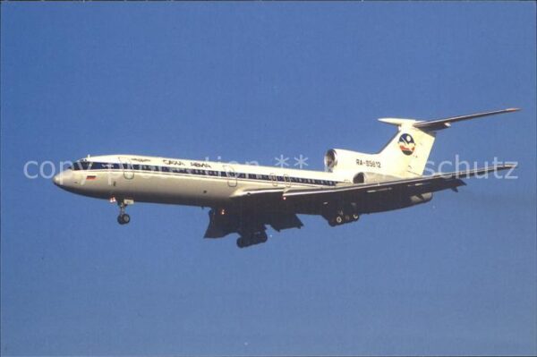 Flugzeuge Zivil Tupolev Tu-154M SAKHA AVIA RA-85812 SVO