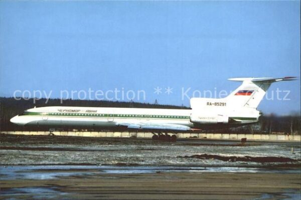 Flugzeuge Zivil Tupolev TU-154B-2 Chernomor Avia RA-852