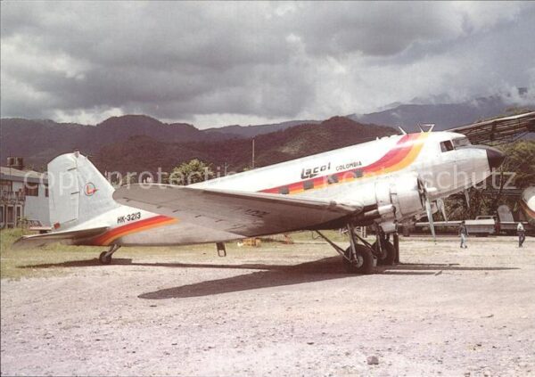 Flugzeuge Zivil LACOL Colombia McDouglas DC-3C HK-3213