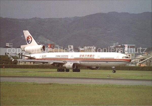 Flugzeuge Zivil China Eastern MD-11-30 B-2171