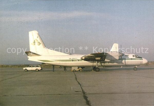 Flugzeuge Zivil AN-24 UR-46477 Crimea Propellermaschine