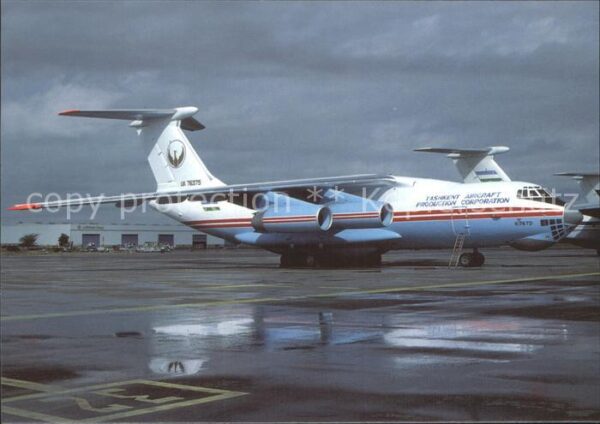 Flugzeuge Zivil Tashkent Aircraft Production Company IL