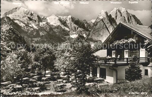Garmisch-Partenkirchen Aulealm mit Zugspitze