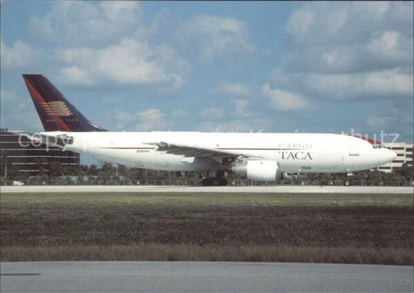 Flugzeuge Zivil TACA Cargo Airbus Industrie A300B4-203F