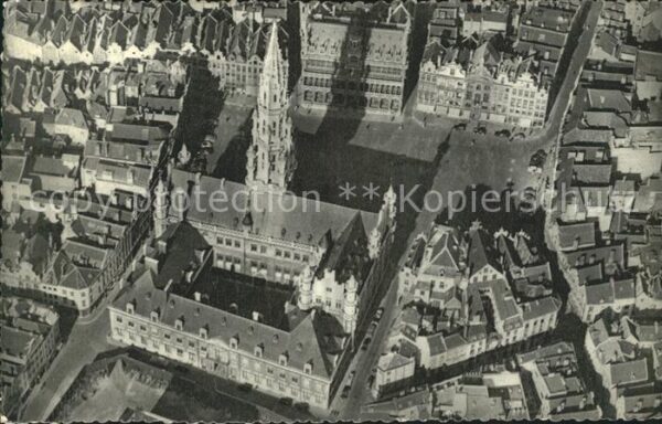 Bruessel Bruxelles Fliegeraufnahme Altstadt mit Kirche
