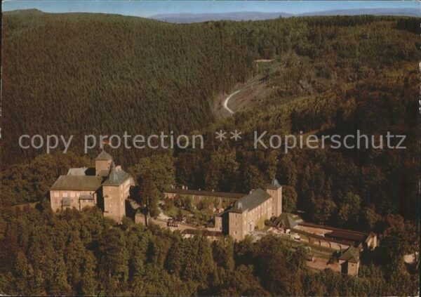 Attendorn Fliegeraufnahme Burg Schnellenberg