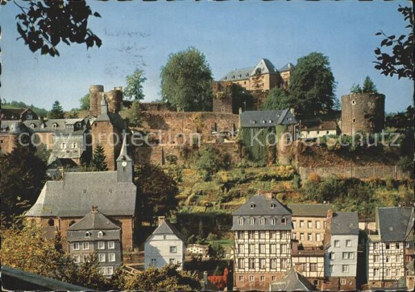 Monschau Schloßruine mit Jugendherberge