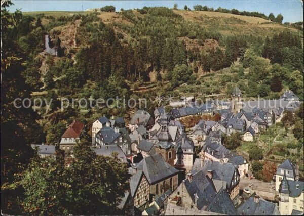 Monschau Fliegeraufnahme mit Burgruine Haller