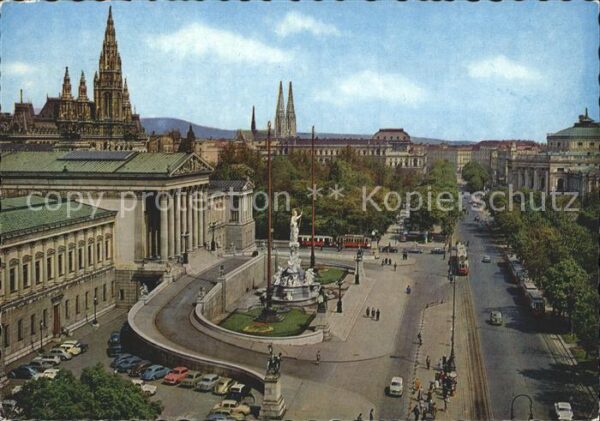 Wien Ringstrasse mit Parlament Rathaus und B