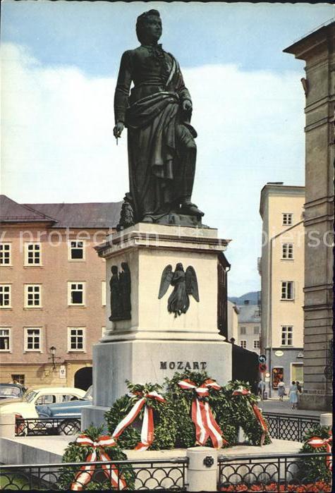 Salzburg Oesterreich Denkmal Wolfgang Amadeus Mozart