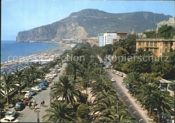 Finale Ligure Palmenallee