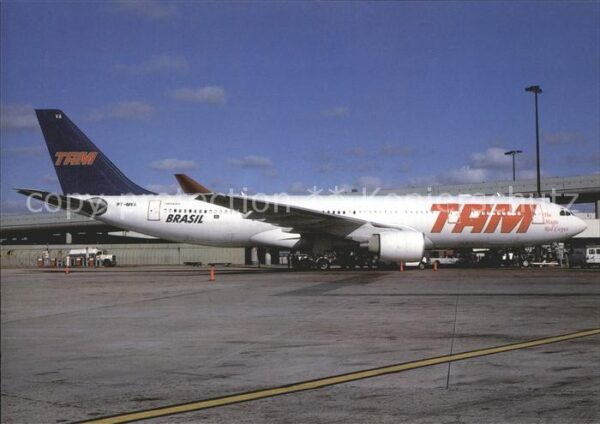 Flugzeuge Zivil TAM Brasil Airbus A-330-200 PT-MVA