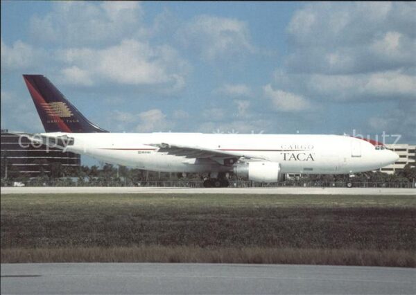 Flugzeuge Zivil TACA Cargo Airbus Industrie A300B4-203F