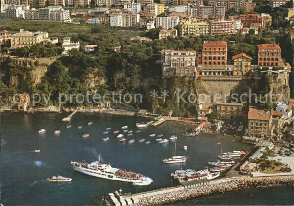Sorrento Campania Hafen Fliegeraufnahme