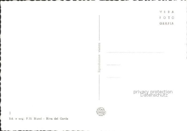 Riva del Garda Gardasee Promenade Hafen Strasse Bootsp – Bild 2