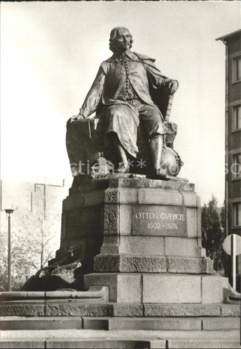Magdeburg Denkmal Otto von Guericke An der Hauptw