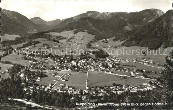 Ruhpolding Fliegeraufnahme Blick gegen Hochfelln