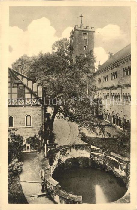 Eisenach Thueringen Wartburghof Brunnen