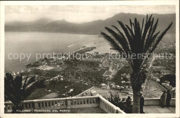 Palermo Sicilia Panorama mit Hafen
