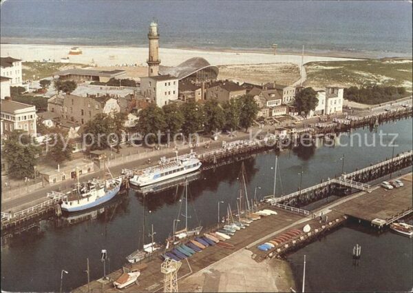 Warnemuende Ostseebad Fliegeraufnahme Alter Strom mit Leuchtt