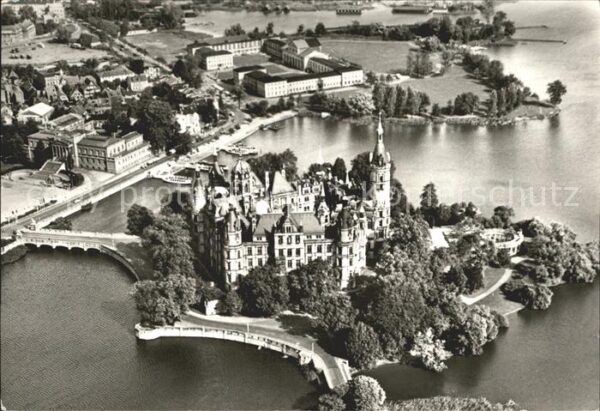 Schwerin Mecklenburg Fliegeraufnahme Schloss