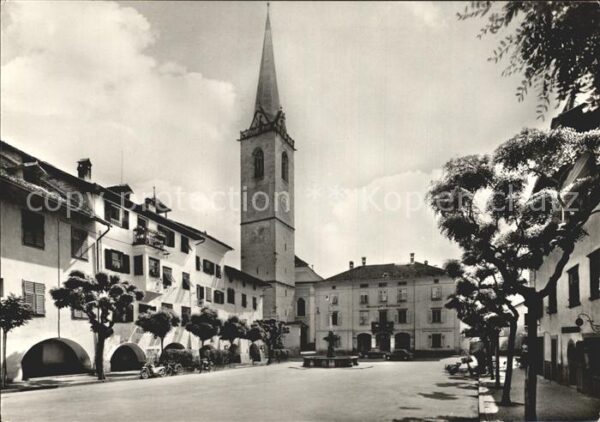 Caldaro Kaltern Dorfplatz