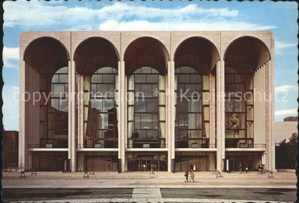New York City Metropolitan Opera House at Lincoln Cen