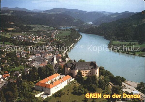 Grein Donau Oberoesterreich Fliegeraufnahme mit Schloß Greinburg