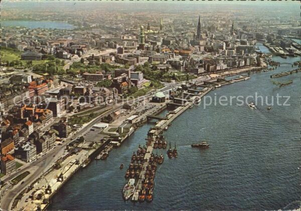 Hamburg Fliegeraufnahme Hafen