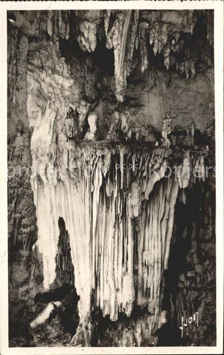 Hoehlen Caves Grottes Grotte des Demoiselles Les Vasques Sain