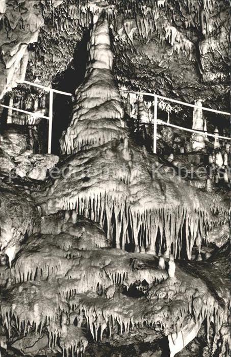 Hoehlen Caves Grottes Teufelshöhle Fränkische Schweiz Riesens