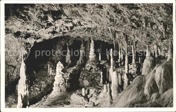 Hoehlen Caves Grottes Bärenhöhle-Karlshöhle Erpfingen