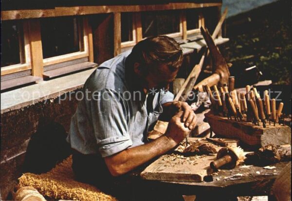Handwerk Holzschnitzer Wurzelhütte am Tannerberg