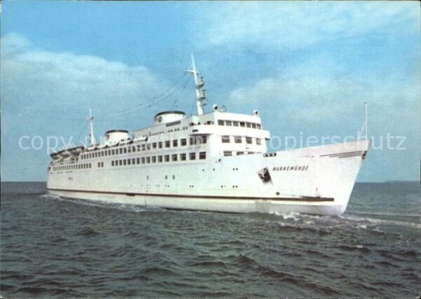 Faehre Ferry Bac Traghetto-- Warnemünde