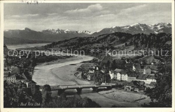 Bad Toelz Panorama mit Blick zu den Alpen