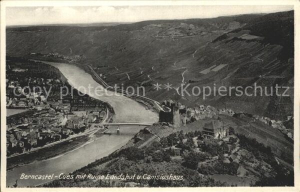 Bernkastel-Kues mit Ruine Landshut und Canisiushaus Mos