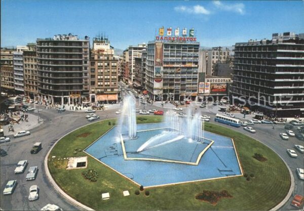 Athenes Athen Place Omonia Platz Springbrunnen