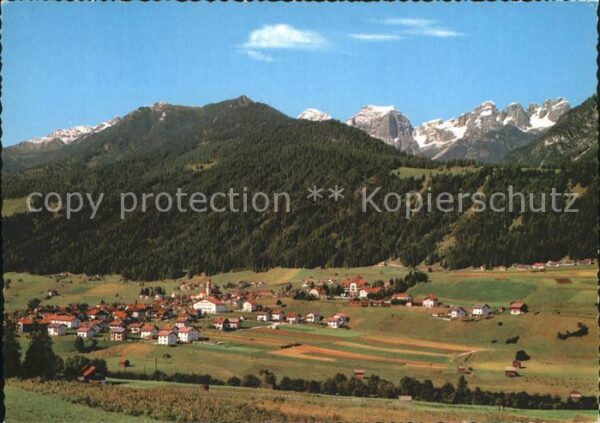 Fulpmes Tirol mit Kalkkögel Fliegeraufnahme