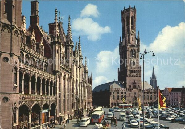 Brugge Grosser Markt mit Glockenturm