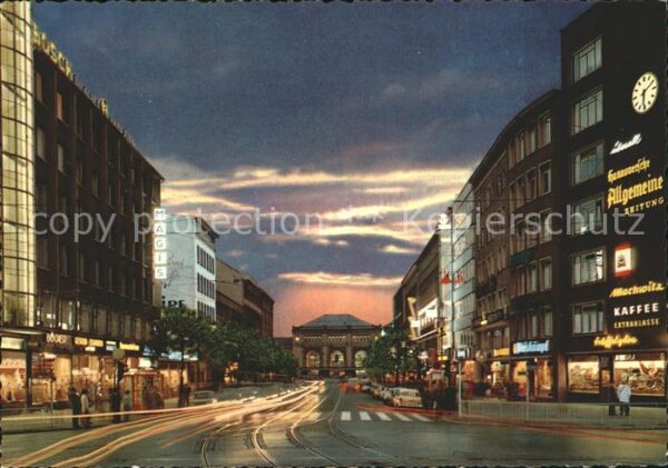 Hannover Bahnhofstrasse im Abendlicht