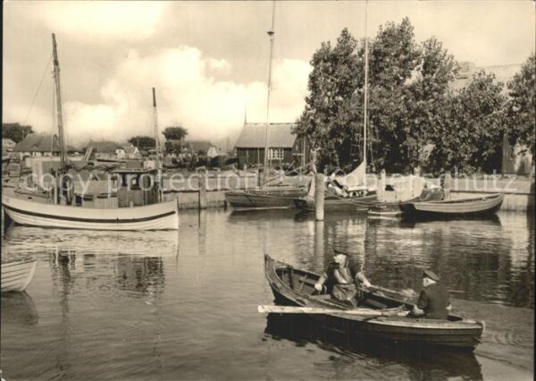 Insel Hiddensee Hafen