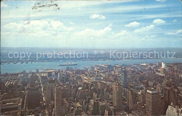 New York City Fliegeraufnahme Queen Elizabeth Empire